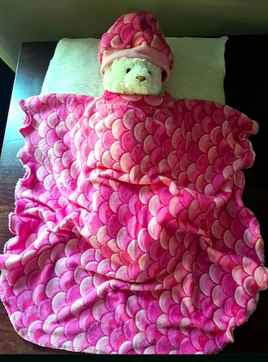 Pink kiddies fleece poncho and matching beanie